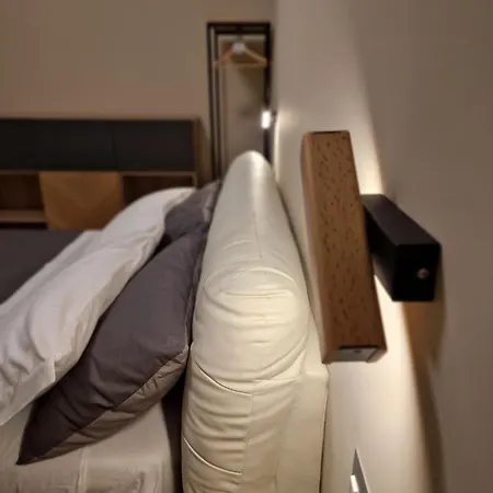 Corso Vittorio 364 *